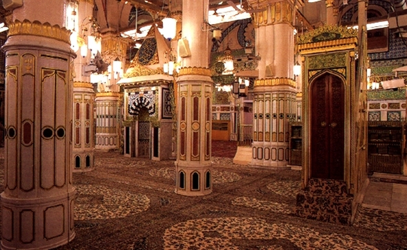 masjid e nabvi androni manazir